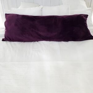 Luxurious Body Pillow Purle Soft